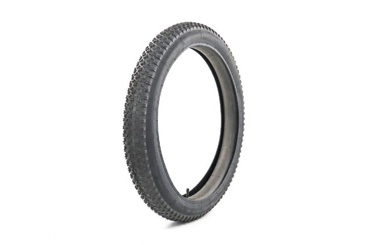 Велопокрышка 26 Петрошина 100-559 Л-389 без камеры 26х4.0 Фэтбайк