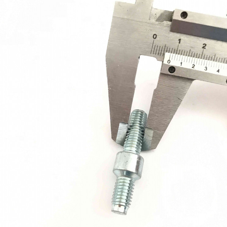 Шпилька шины Stihl 361 660