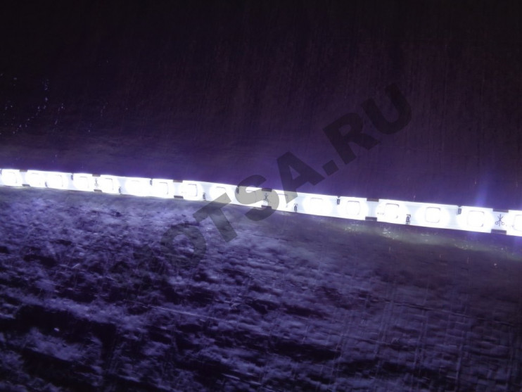 Лента IP65 12В 60 диодов SMD5050 холодно-белый