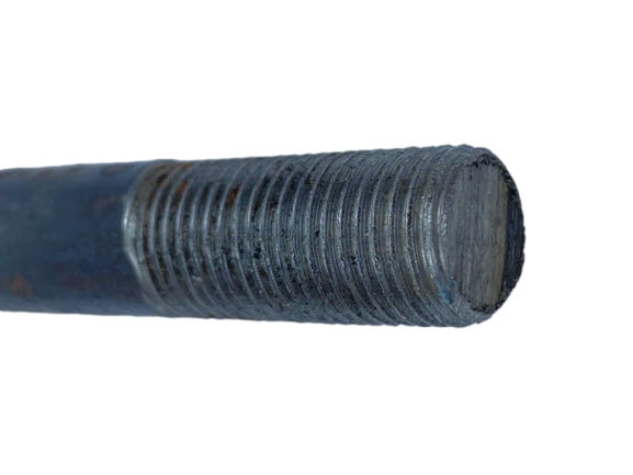 Шпилька Урал крепления двигателя к раме короткая