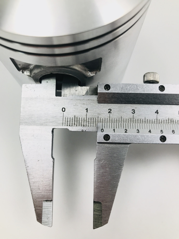 Поршень снегоход Буран  под Чехию  Б левый узкие кольца