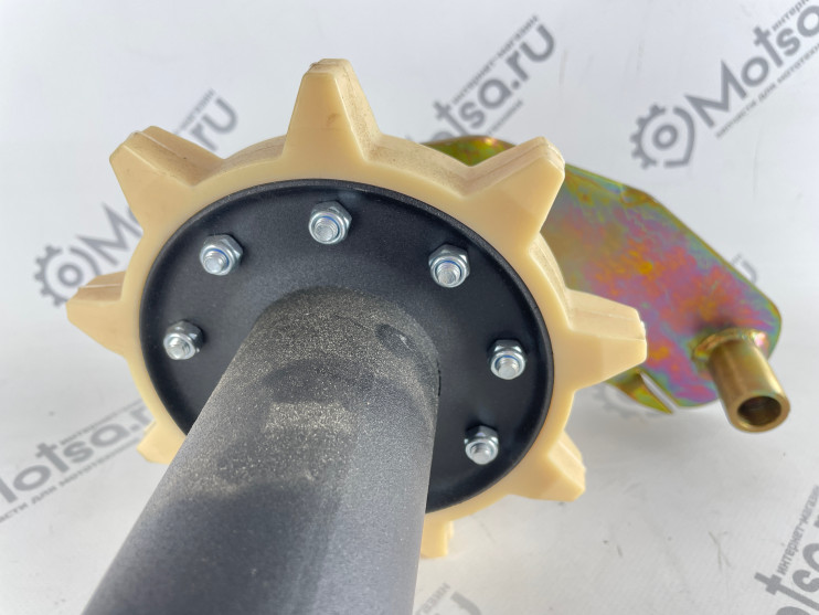 Вал снегоход Буран направляющий ведомый (с балансирами) Н/О с масленкой