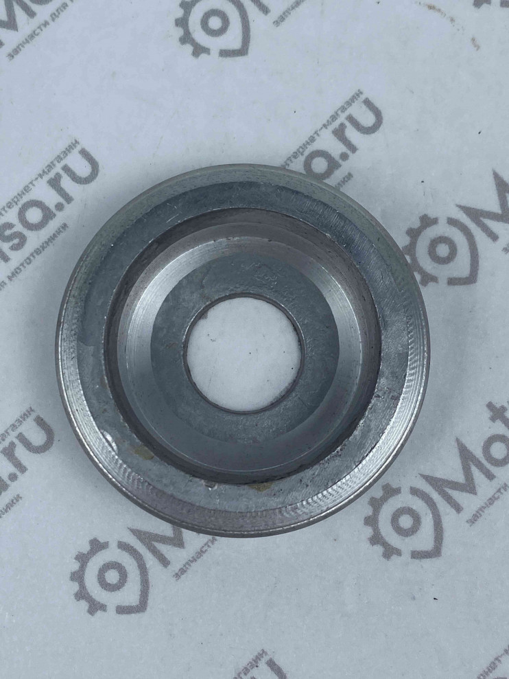 Стакан Ветерок сальника редуктора пустой 616017