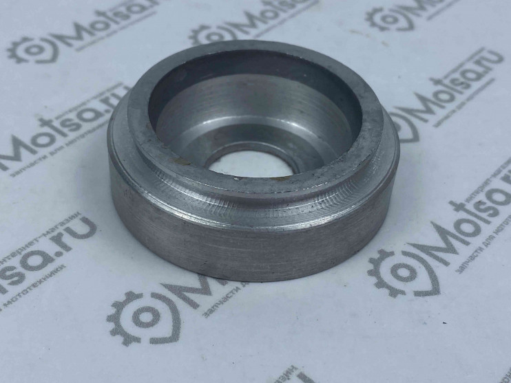 Стакан Ветерок сальника редуктора пустой 616017