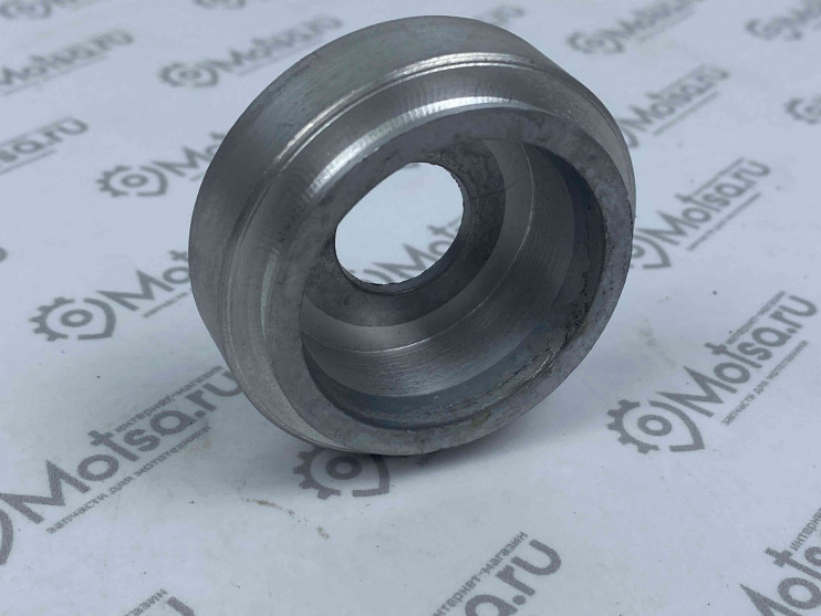 Стакан Ветерок сальника редуктора пустой 616017