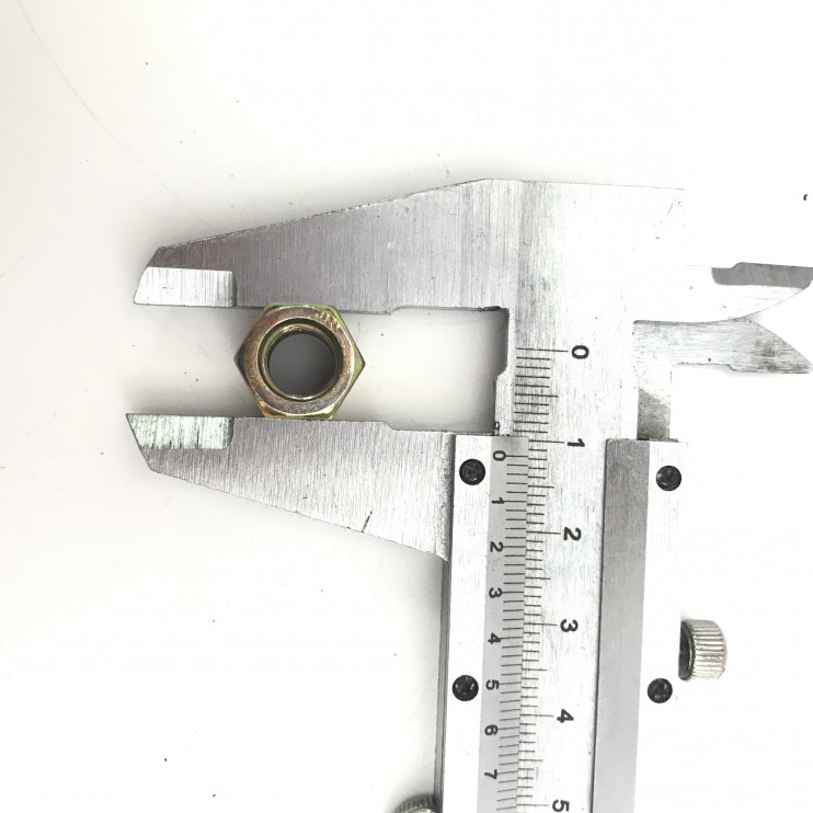 Шпилька Урал крепления головки к цилиндру