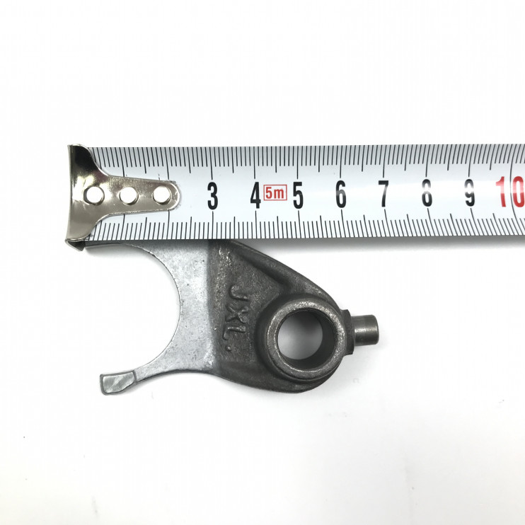 Вилка переключения 1-й передачи 163FML-2 167FMM правая R завод