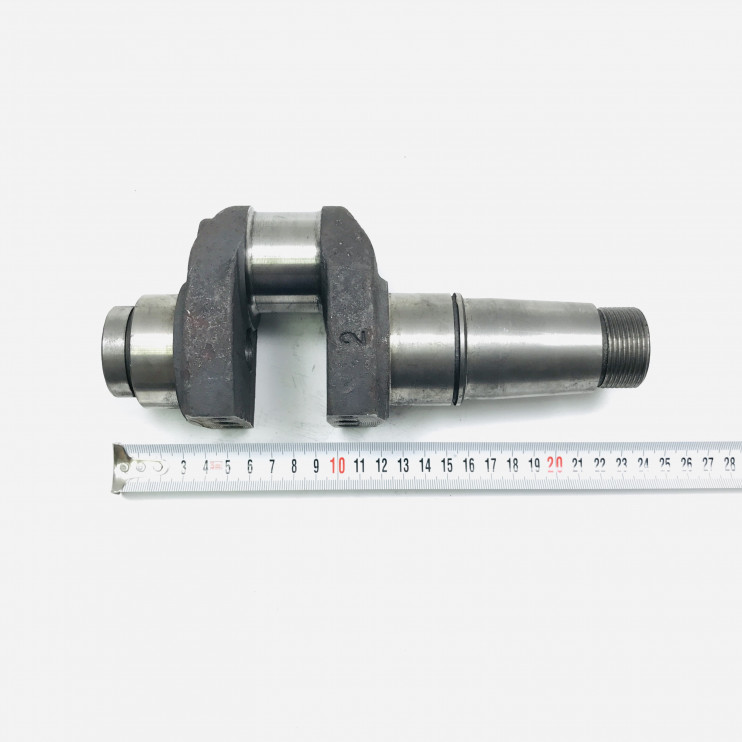 Коленвал двигателя R180