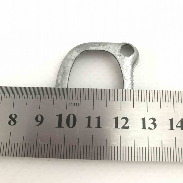 Крепление патрубка карбюратора колена Husqvarna 365 Квадрат 503 74 38 01