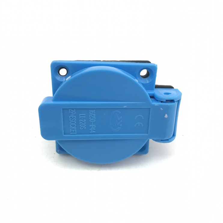Розетка бензогенератора 16A-250V 010415A
