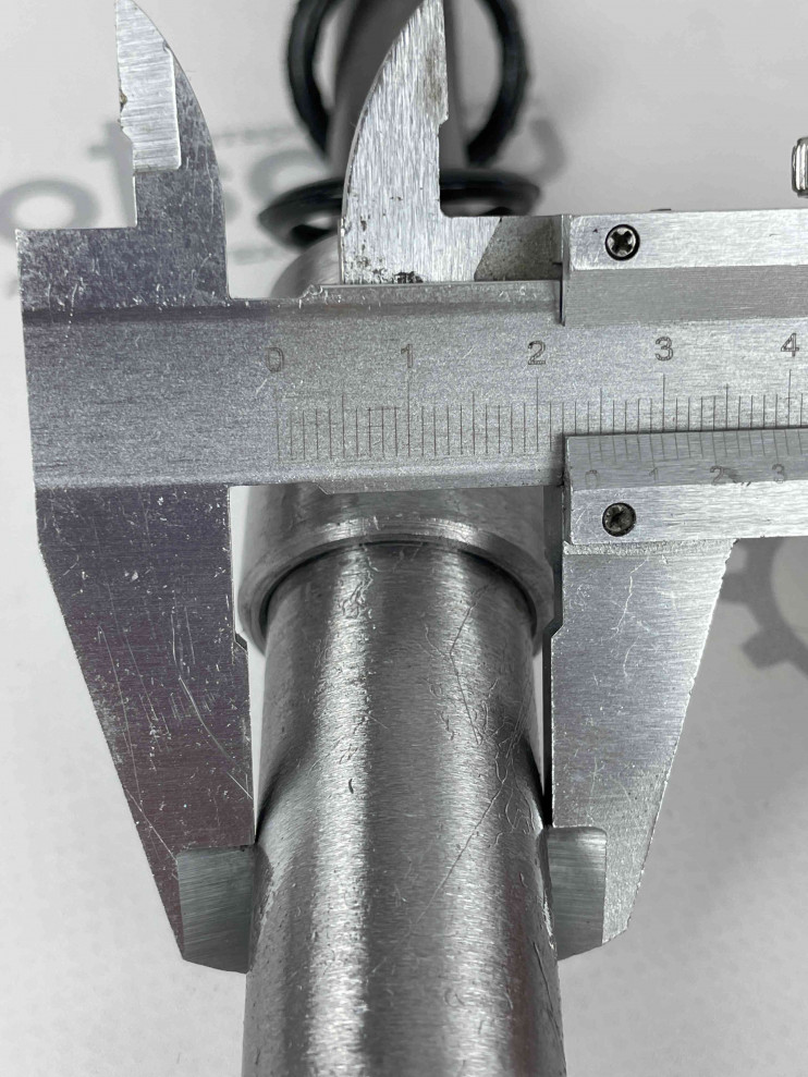 Ось маятниковая мотоцикла в сборе