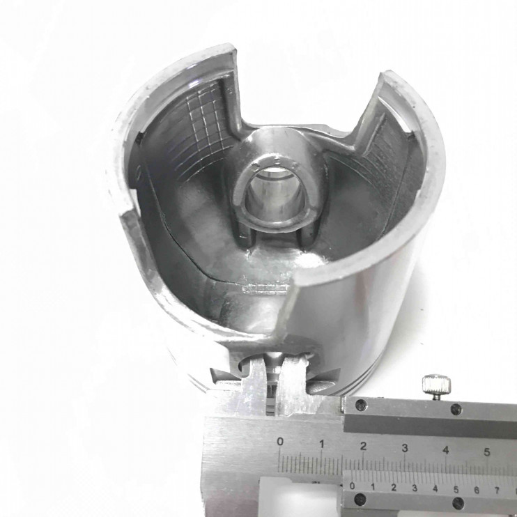 Поршень снегоход Буран  под Чехию  С левый узкие кольца