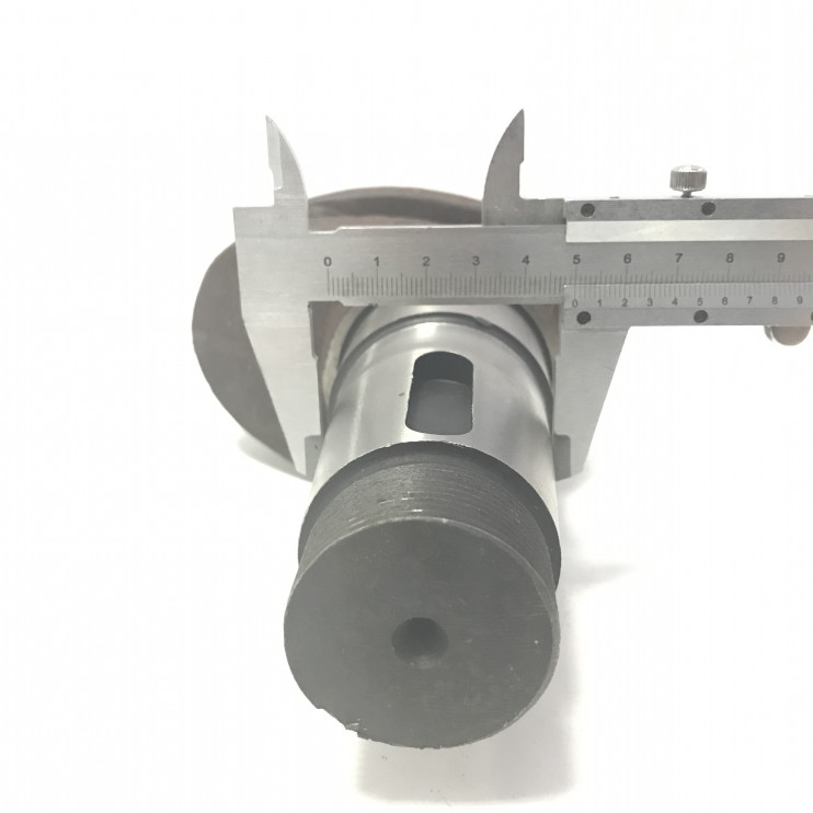 Коленвал двигателя R195