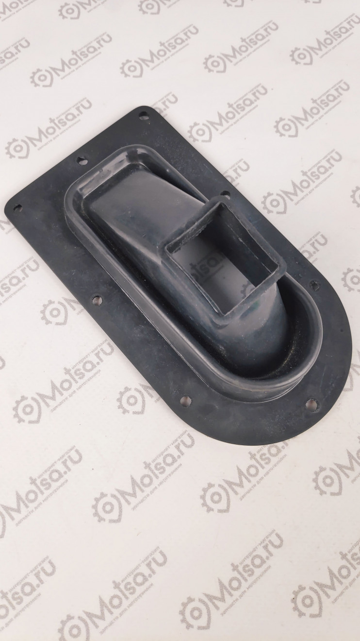 Пыльник носка Рысь передний  113.01.000.077