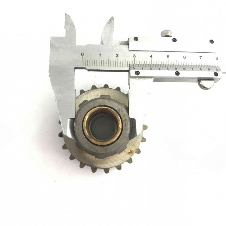 Вал мотоцикл Иж вторичный с подшипником