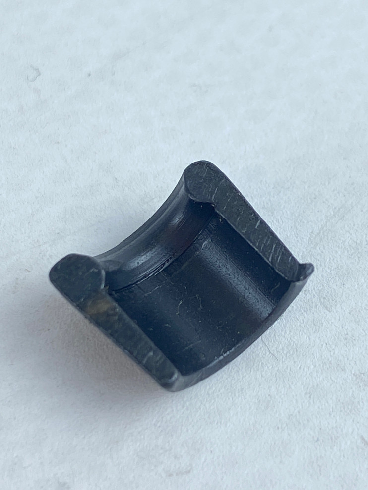 Сухарь клапана R190