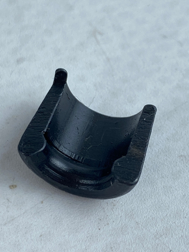 Сухарь клапана R190