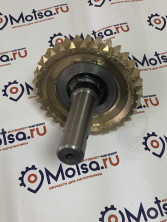 Вал Тарпан нижний с шестерней (бронза) редуктора №3 (32 зубов)