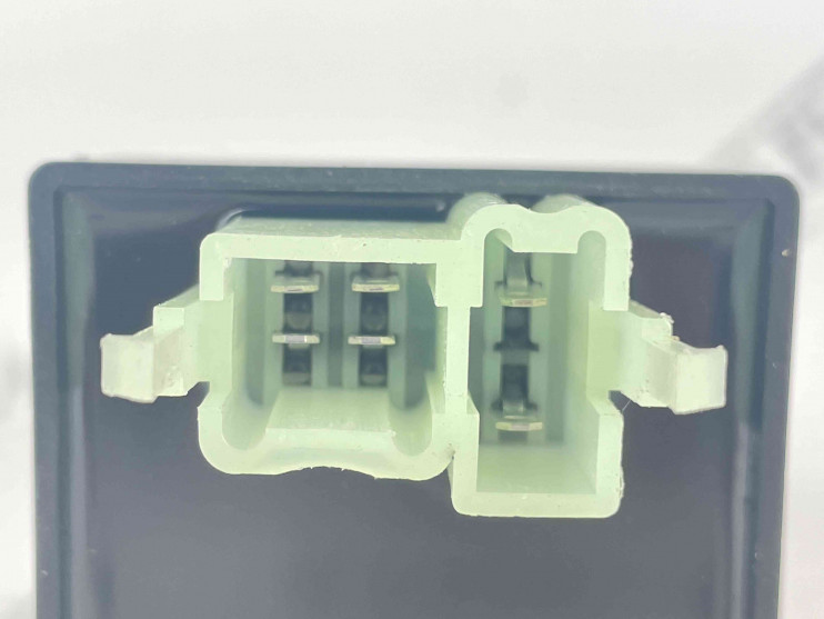 Коммутатор CG125-250 прямоугольные разъёмы DC-типа, 49*80 мм