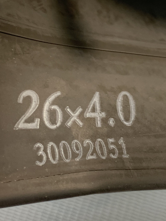 Велокамера 26 26x4.00 автониппель фэтбайк