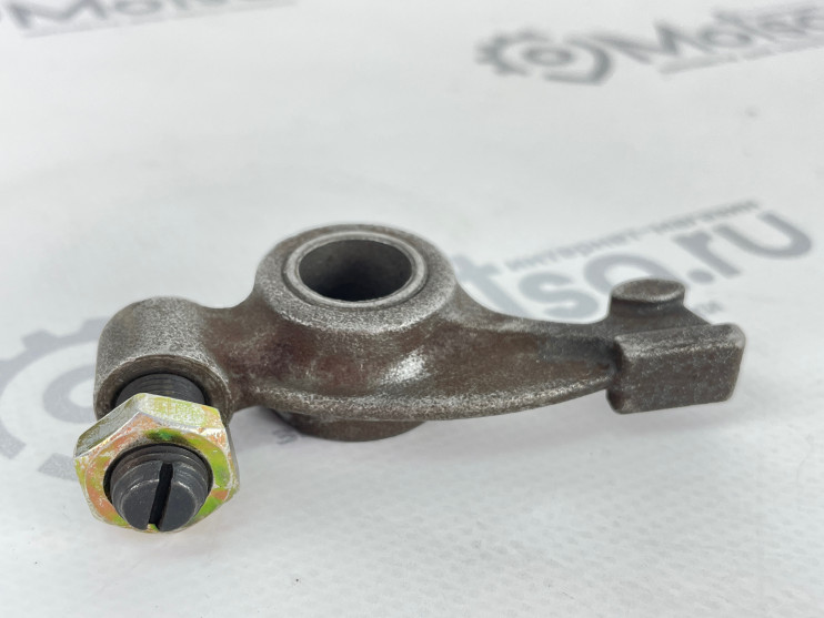 Коромысла ГРМ двигателя R190, R195 (ПАРА)