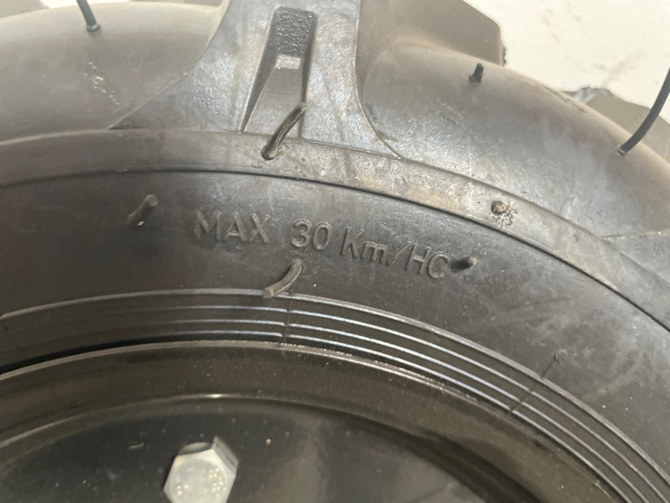 Колесо мотоблок 4,00-10 Ёлочка в сборе с диском (5отв.)