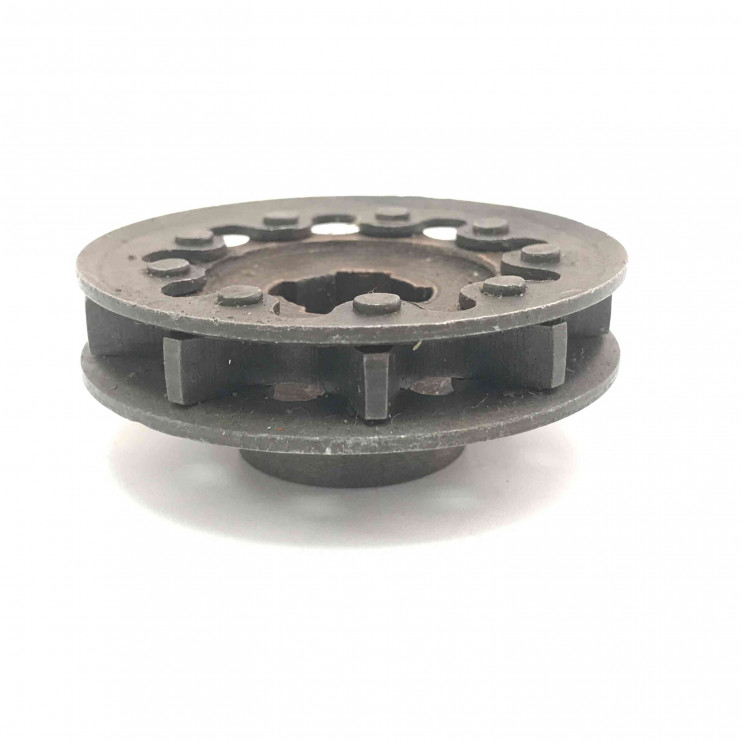 Звезда Бензопила Урал ведущая клепаная черная