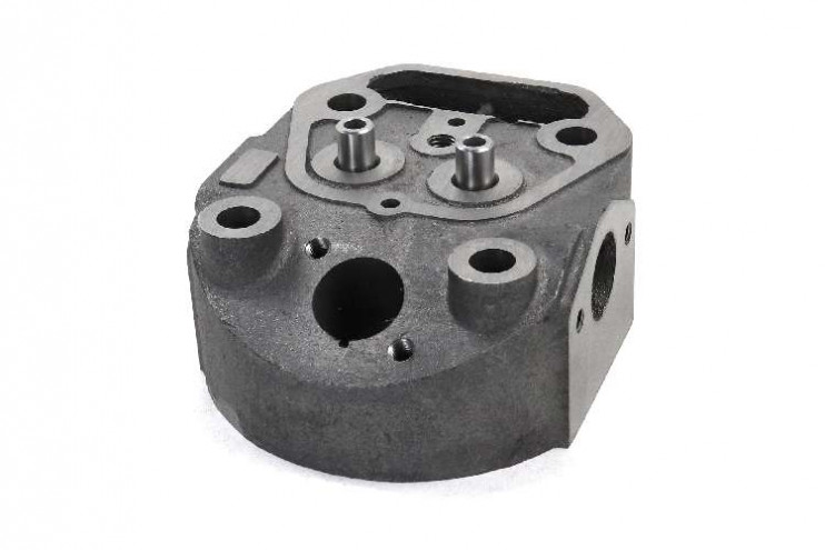 Головка блока цилиндра голая R180 под форсунку с форкамерой