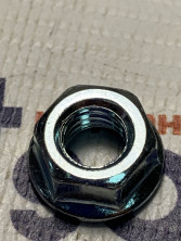 Гайка шины Stihl 180 фланцевая М8х125