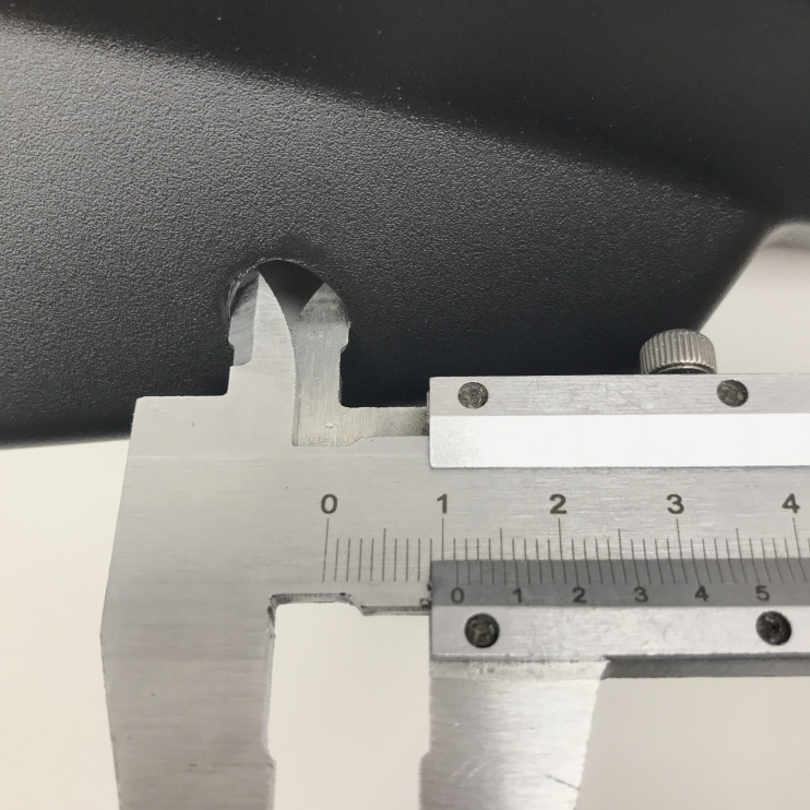 Облицовка боковая крышка бардачка Alpha Andes черная матовая