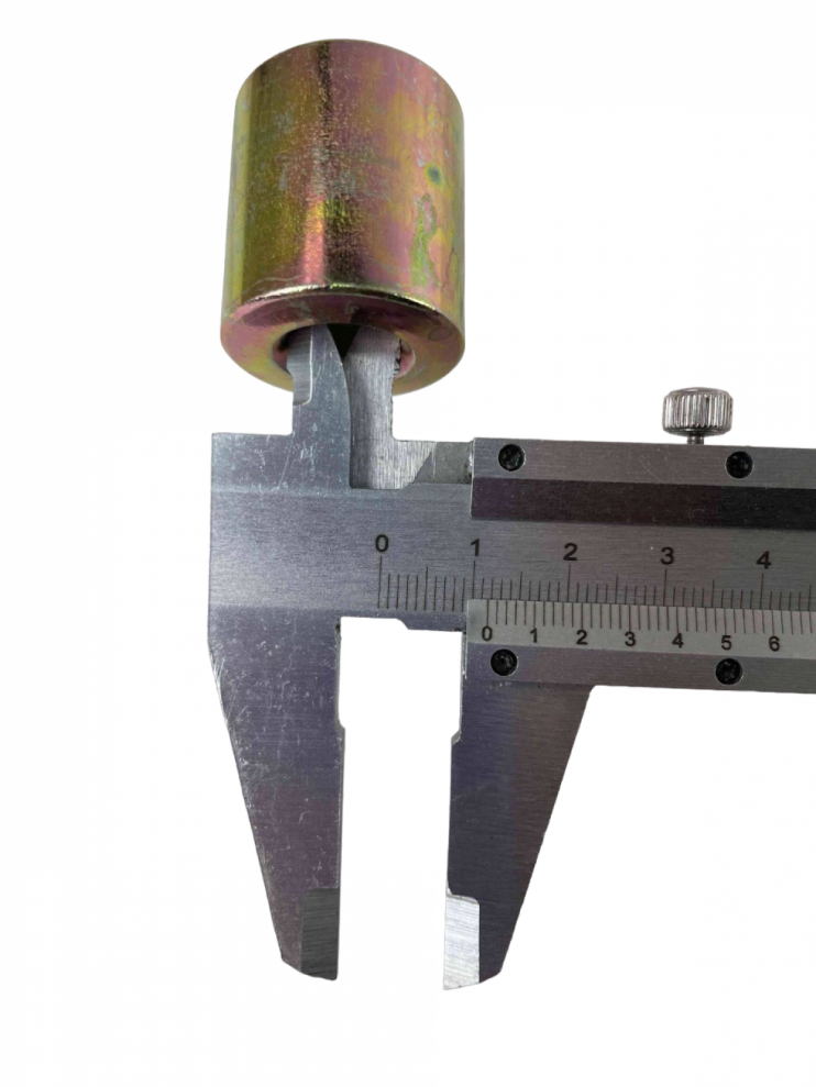 Втулка оси заднего колеса правая Storm Cross