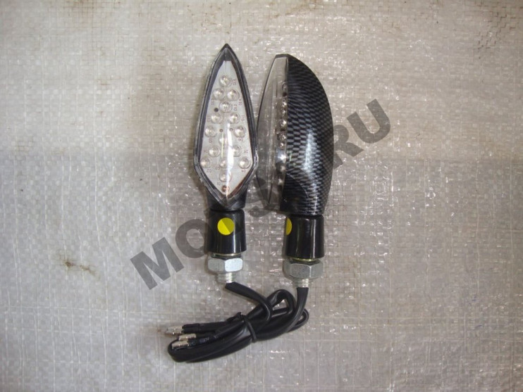 Указатели поворота светодиодный ромбовидный