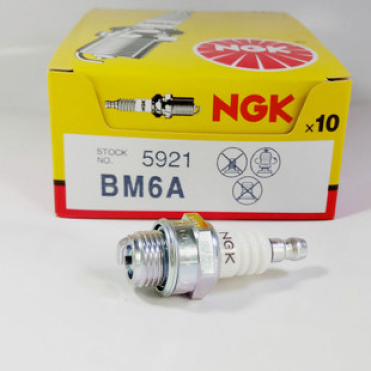 Свеча NGK BM6A оригинальная 5921 бензопила