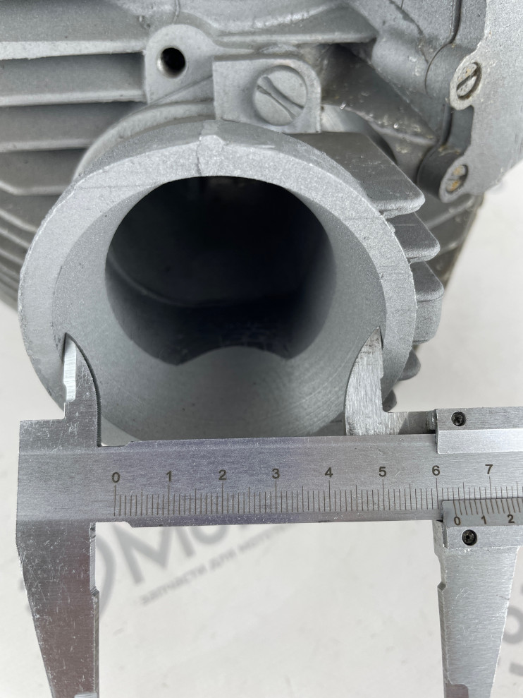 Поршневая группа мотоцикл Иж Планета 5 с поршнем без колец