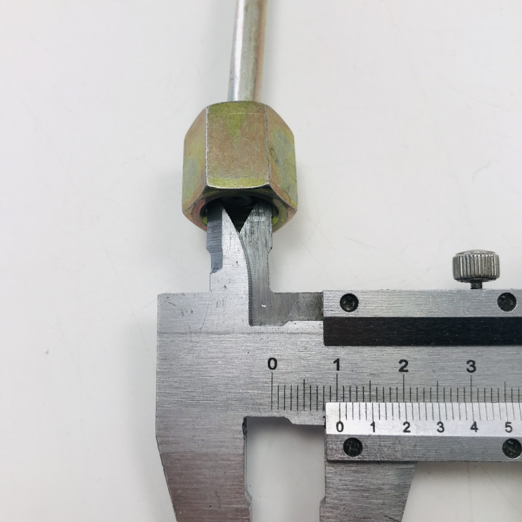 Трубка топливная высокого давления R195