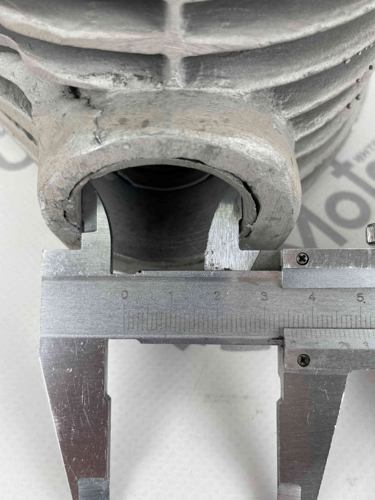 Головка Урал цилиндра старого образца левая реставрация