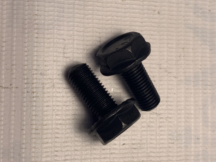 Каретка Kenli KL-08A 1.37x24T 68-127.5 мм под квадрат