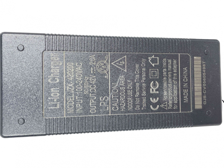 Зарядное устройство гироскутеров 42 В 2 A 220 В