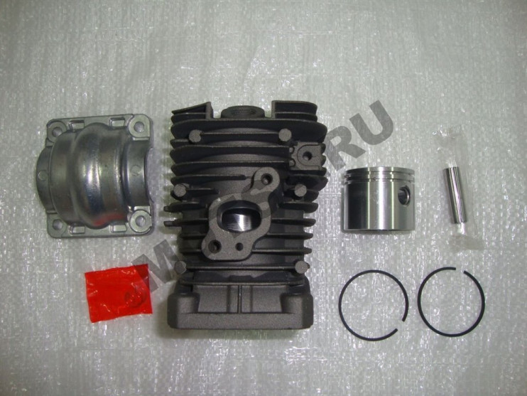 Поршневая группа в сборе Partner 371 D41 двухкольцовая черненая с крышкой коленвала