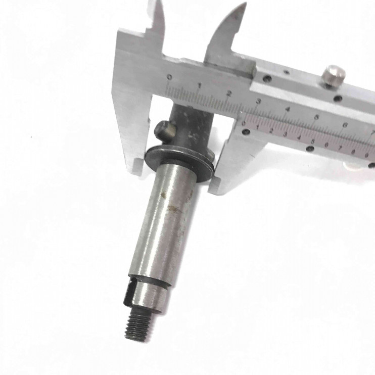 Вал ручного стартера двигателя R175, R180