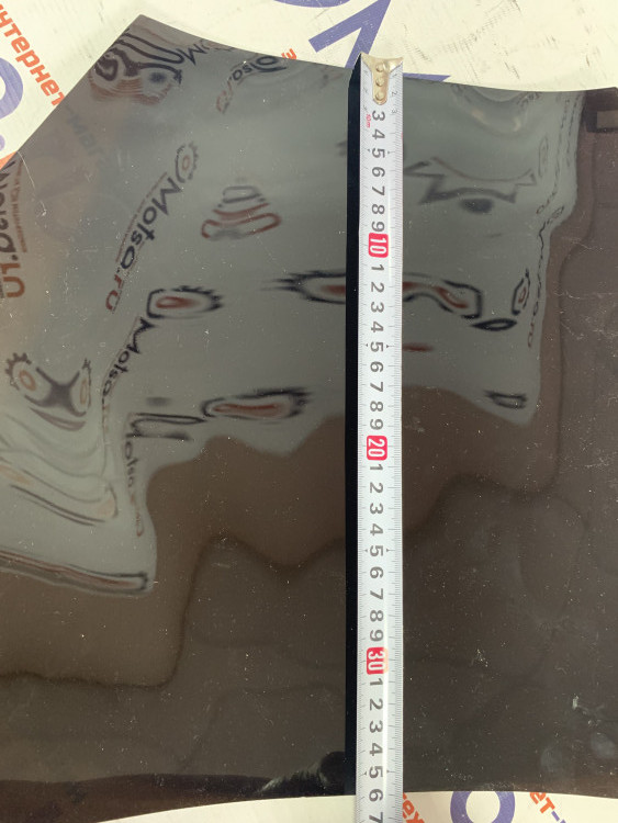 Стекло ветрового щитка тонированное