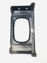 Рамка фары двигателя R180