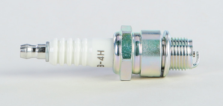 Свеча NGK B4H оригинальная (4110) (аналог А11)