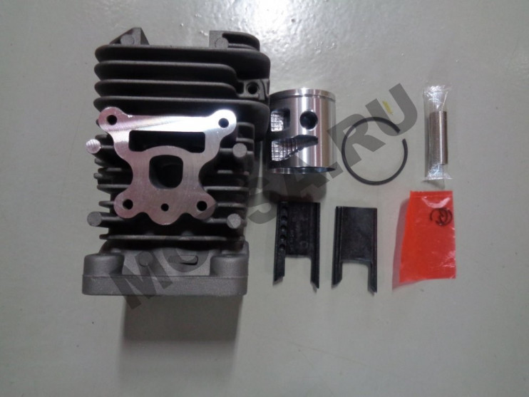 Поршневая группа в сборе Partner 842 без крышки коленвала