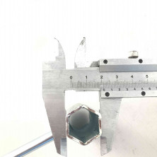 Ключ свечной с плоской отверткой 17х19 Champion C1203