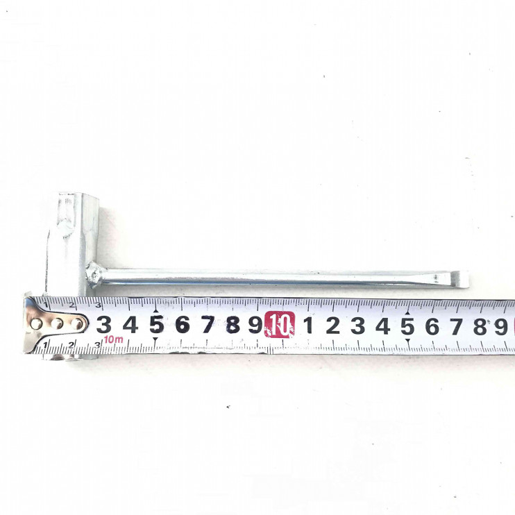 Ключ свечной с плоской отверткой 17х19 Champion C1203