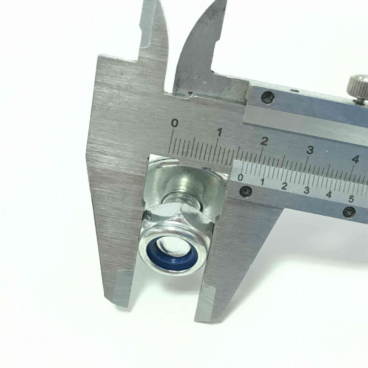 Болт Буран крепления двигателя  длинный в сборе  110100189